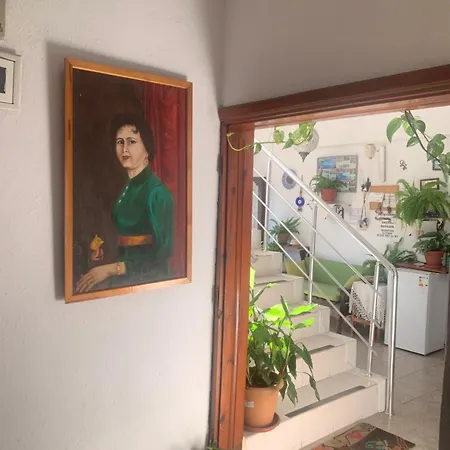 Kristal לינה וארוחת בוקר