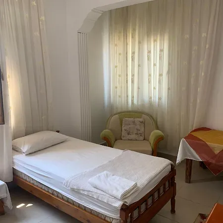 Bed & Breakfast Kristal *
